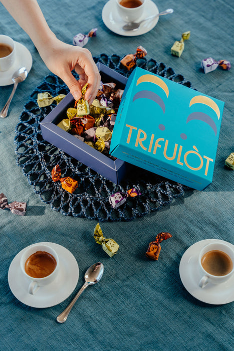 TRIFULOT® GIFT BOX - MIXED SWEET TRUFFLES - 35 PCS (7 PCS/FLAVOR) - 260g