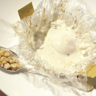 Uovo in gabbia con crema di latte e tartufo nero NoH2O – Chef Fulvio Siccardi